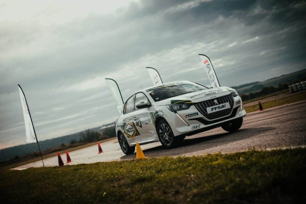 Après la manche de lancement à Chambley la semaine passée, l’opération Rallye Jeunes Yacco FFSA poursuit sa campagne 2022 et pose ses valises les 1er et 2 octobre au circuit Actua Karting, proche de Lyon.